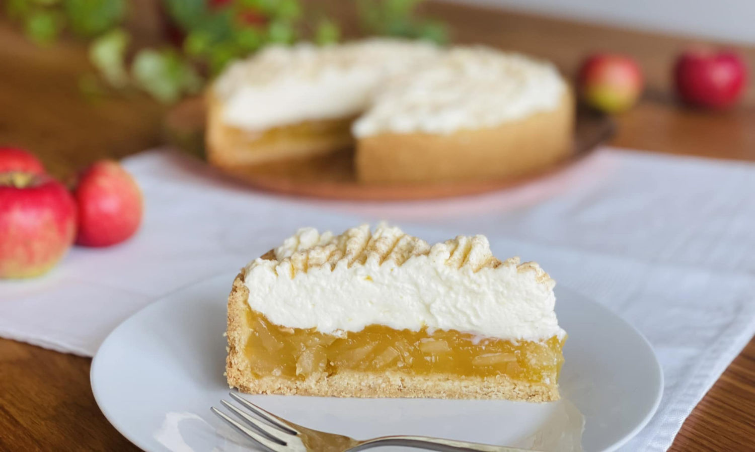 Tarte/Torta de Maçã - Receitas no Robot Bimby®, image size:1500x899